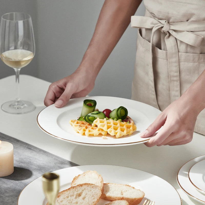 Clasee Porcelain Dinner Set of 32 Plates – طقم عشاء بورسلين، 32 طبقًا
