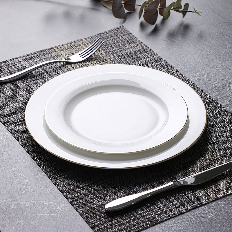 Clasee Porcelain Dinner Set of 32 Plates – طقم عشاء بورسلين، 32 طبقًا