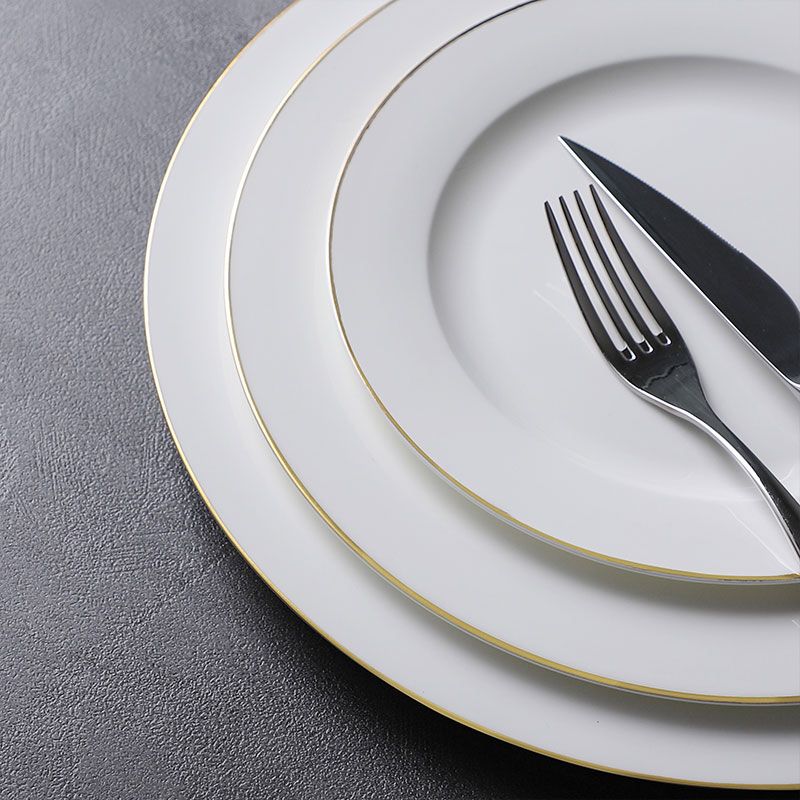 Clasee Porcelain Dinner Set of 32 Plates – طقم عشاء بورسلين، 32 طبقًا
