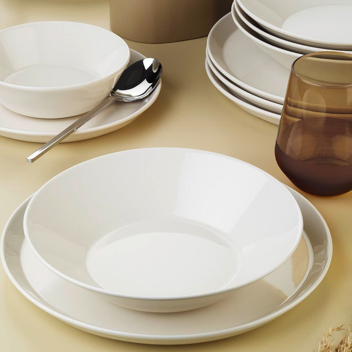 Nordic Cream Dinner Set of 24 Plates – طقم عشاء، 24 طبقًا