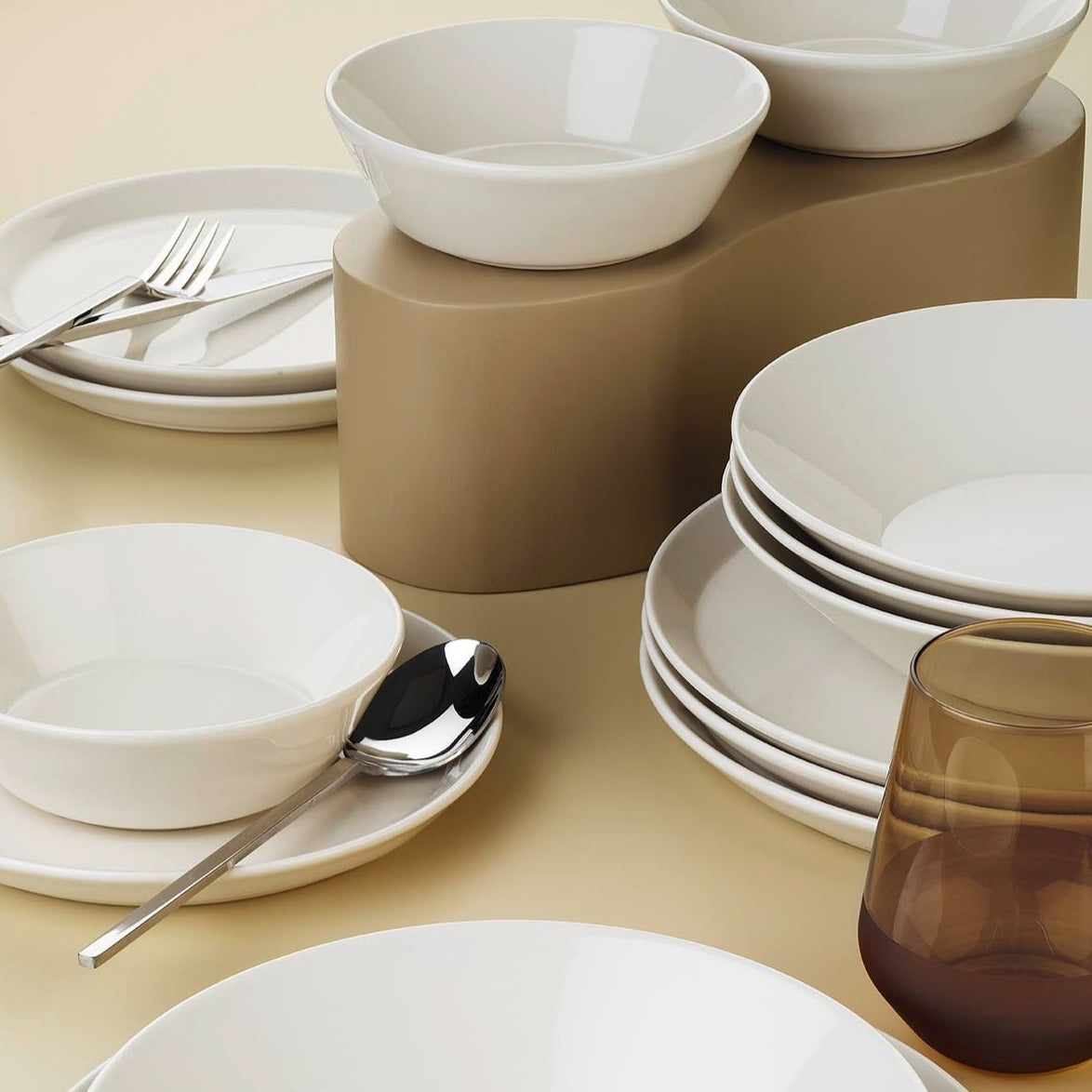 Nordic Cream Dinner Set of 24 Plates – طقم عشاء، 24 طبقًا