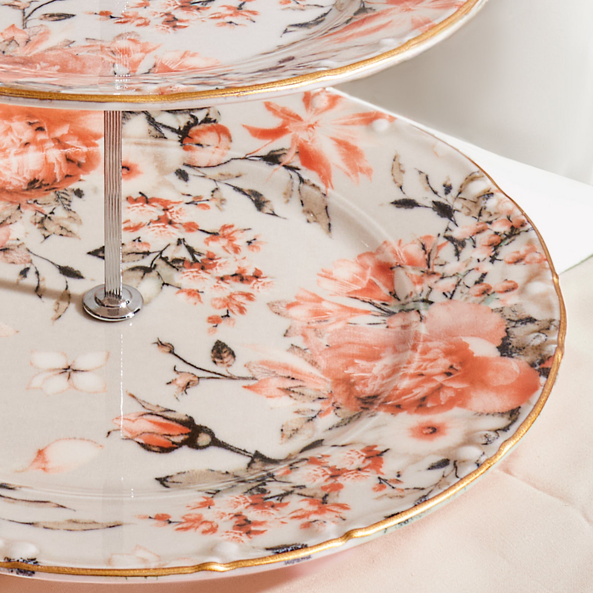Jasmine Serving Stand 2 Tiers – حامل تقديم بطابقين