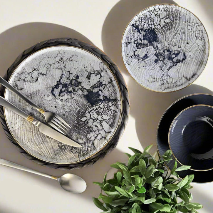 Turgrey Dinner set 24 Porcelain Plates