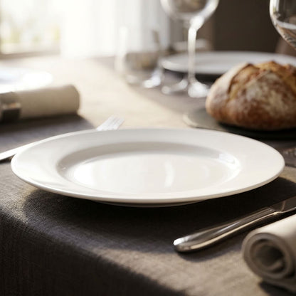 White 19 cm plate in an elegant dining setting